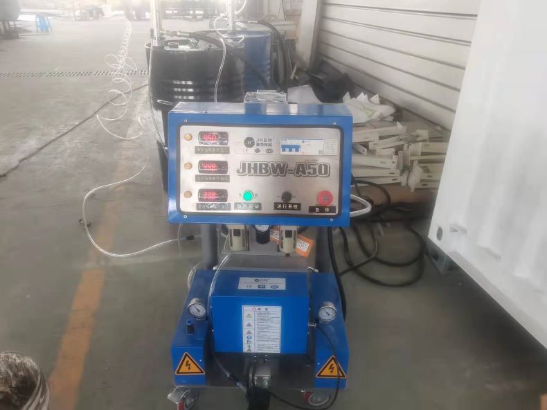 聚氨酯發(fā)泡機(jī)